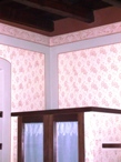 decorazione a fiori e riquadri a fasce